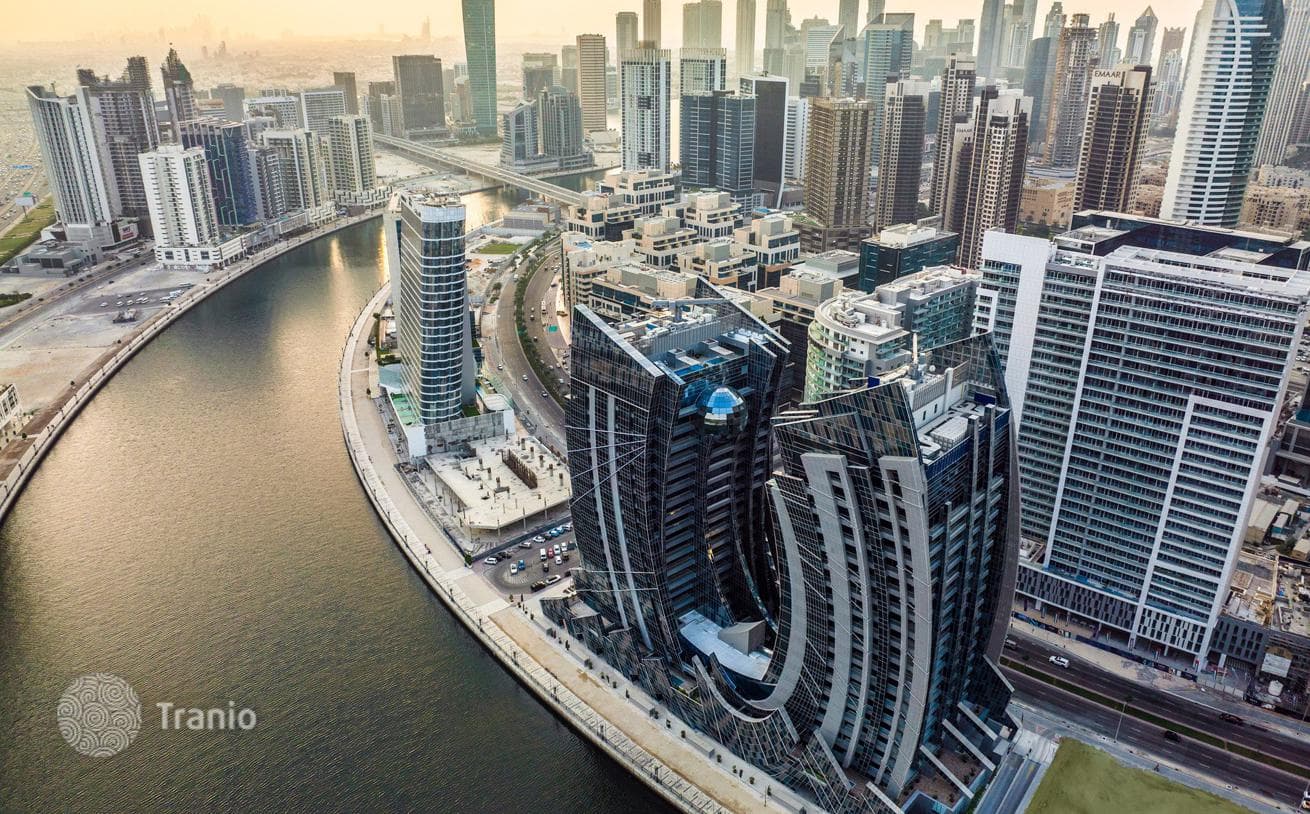 Уникальный жилой комплекс DaVinci Tower на берегу канала в районе Business Bay, Дубай, ОАЭ, фото 2