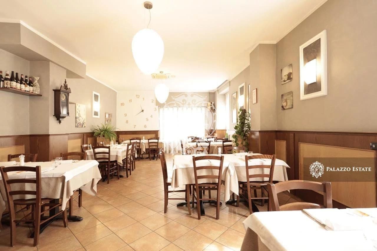 Квартира в Комо, Италия, 500 м2