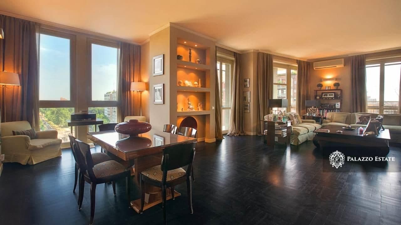 Апартаменты в Милане, Италия, 250 м2