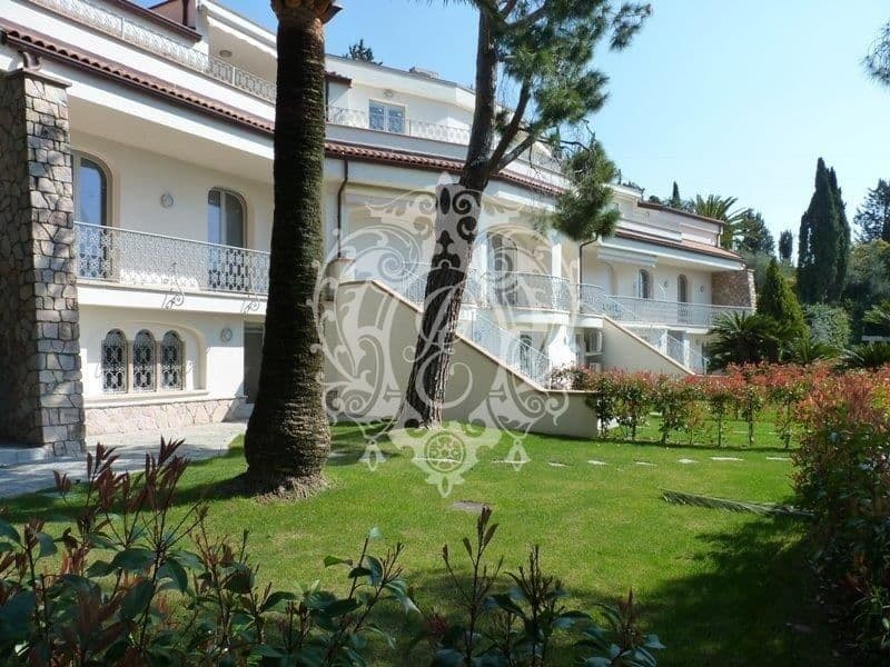 Апартаменты в Алассио, Италия, 130 м2