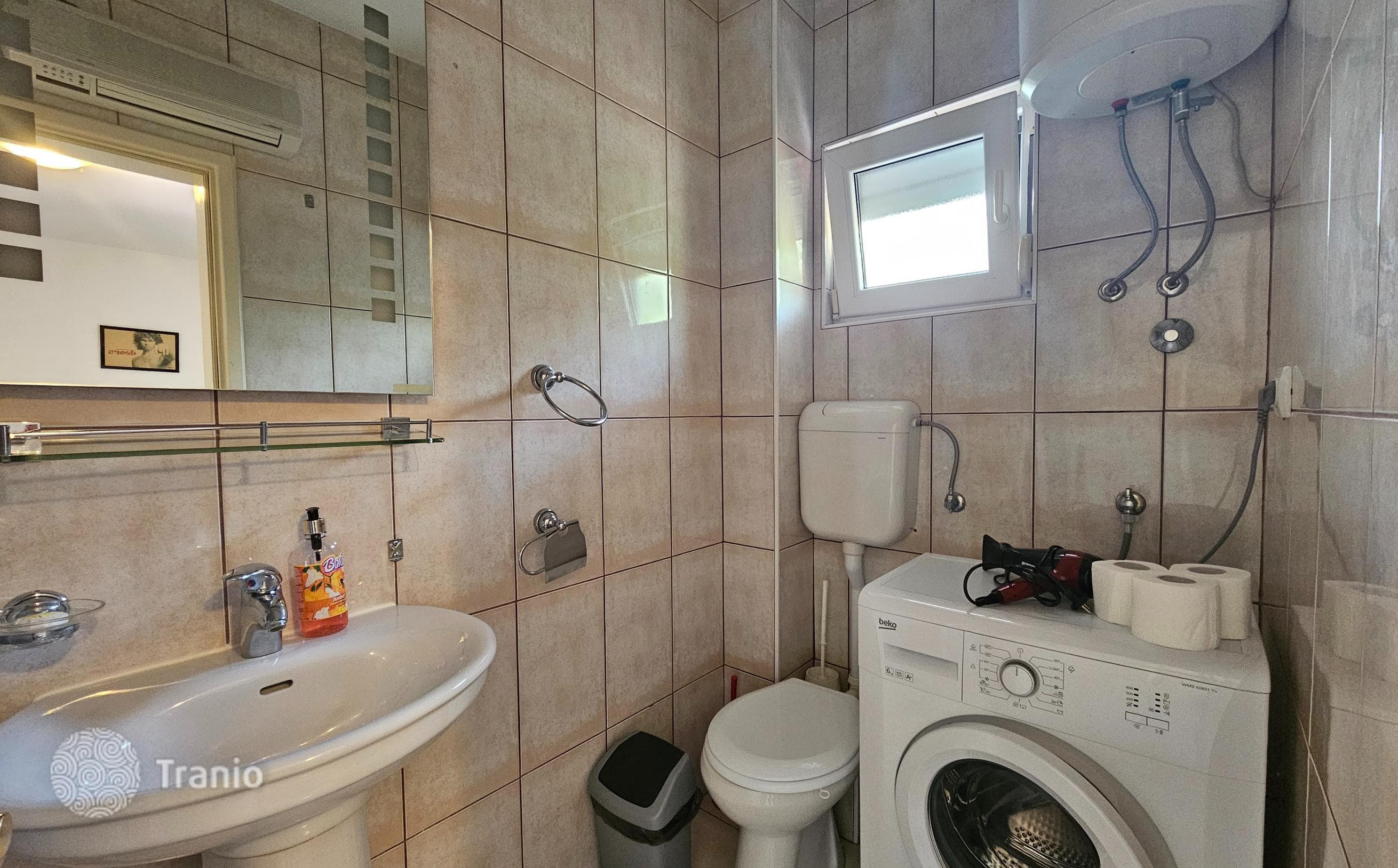 1-комнатная квартира 28 м² в городе Котор, Черногория, фото 2