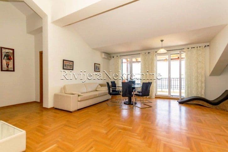 Квартира в Херцег-Нови, Черногория, 120 м2