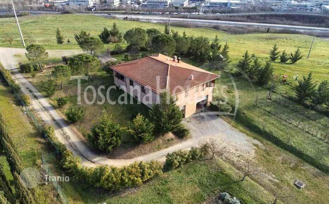 3-комнатная вилла 490 м² в Сиене, Италия
