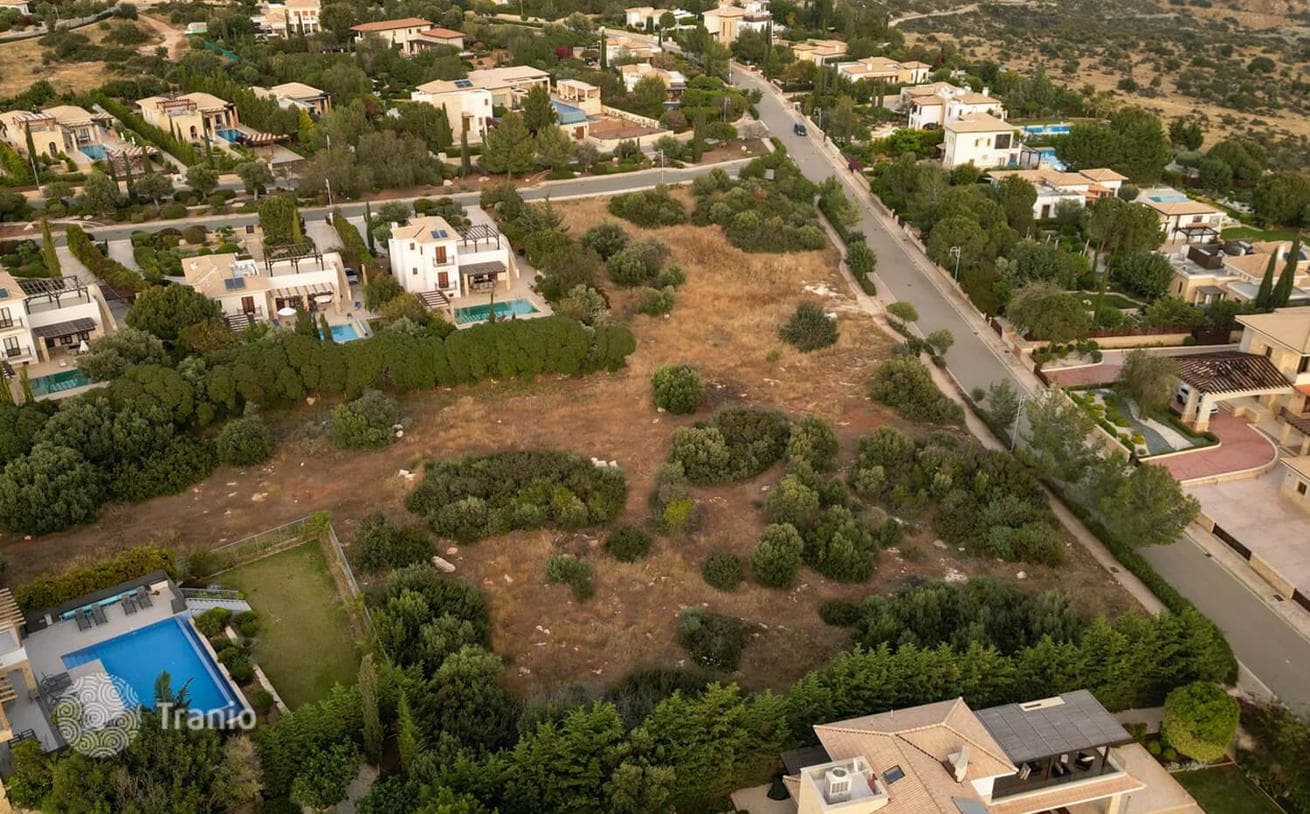 Участок земли на продажу на курорте Афродита Хиллс, фото 2