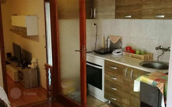 Меблированный дом с двумя террасами в спокойном районе, Сутоморе, Черногория, фото 4