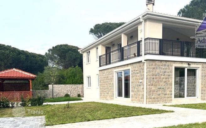 3-комнатная вилла 250 м² в городе Котор, Черногория, фото 3