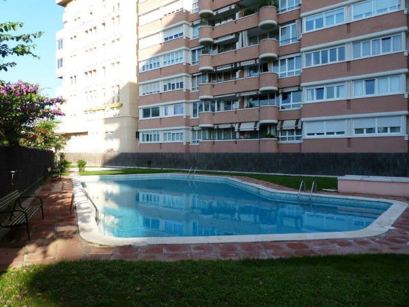 Квартира в Барселоне, Испания, 130 м2