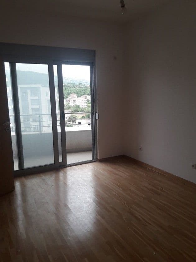 Квартира в Улцине, Черногория, 52 000 м², фото 2