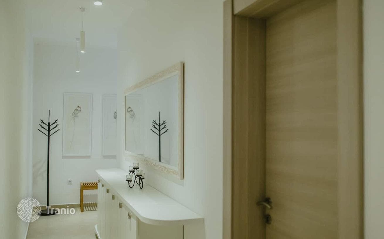 2-комнатная квартира 100 м² в городе Котор, Черногория, фото 3
