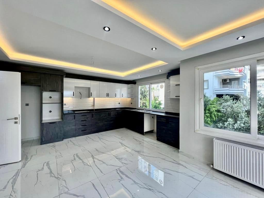 Квартира в Мерсине, Турция, 200 м2