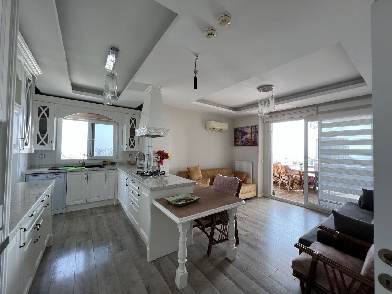 Квартира в Мерсине, Турция, 240 м2