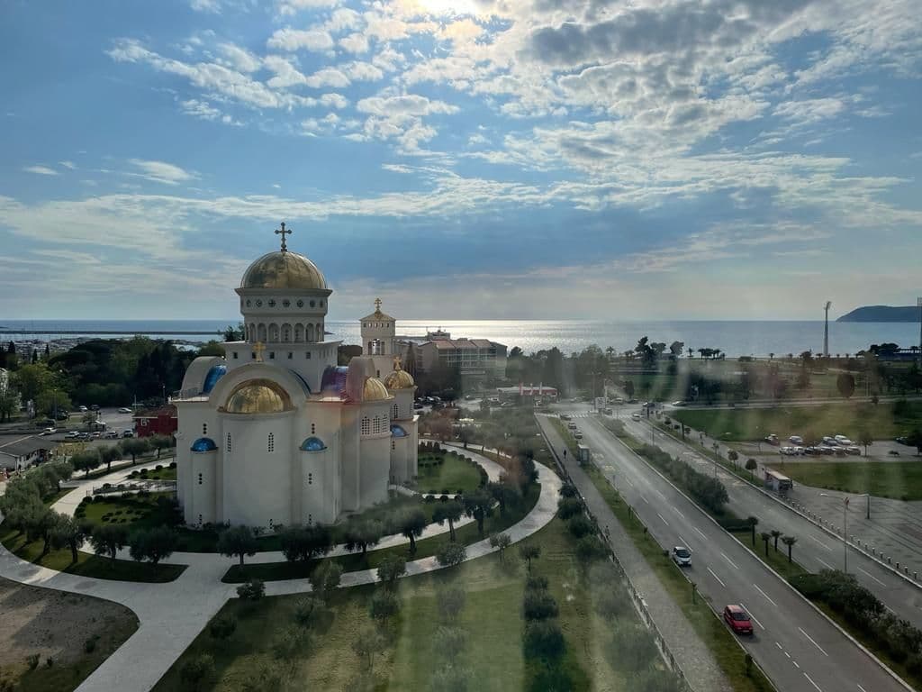 Квартира в Баре, Черногория, 104 м2