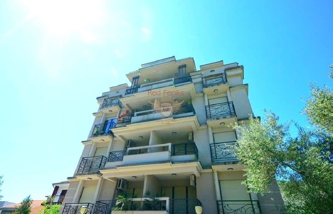 Квартира в Херцег-Нови, Черногория, 115 м2