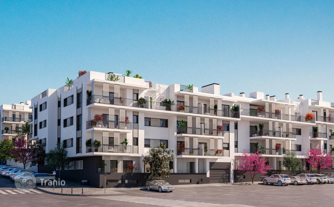 4-комнатная квартира 104 м² в Эстепоне, Испания