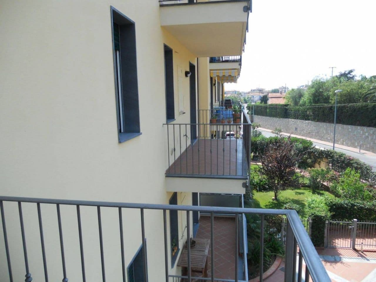 Квартира в Арма ди Таджа, Италия, 90 м2