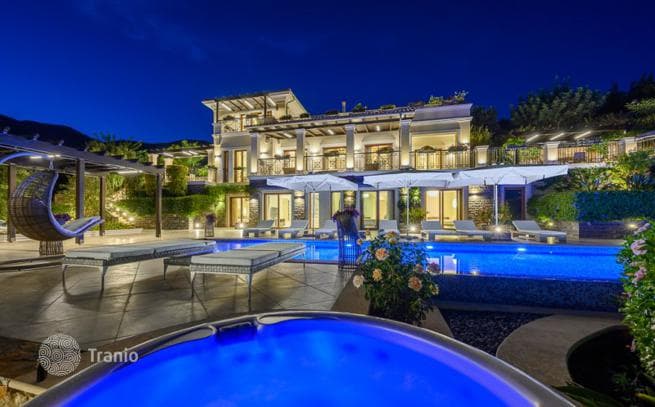 6-комнатная вилла 597 м² в Агиос-Николаос, Греция