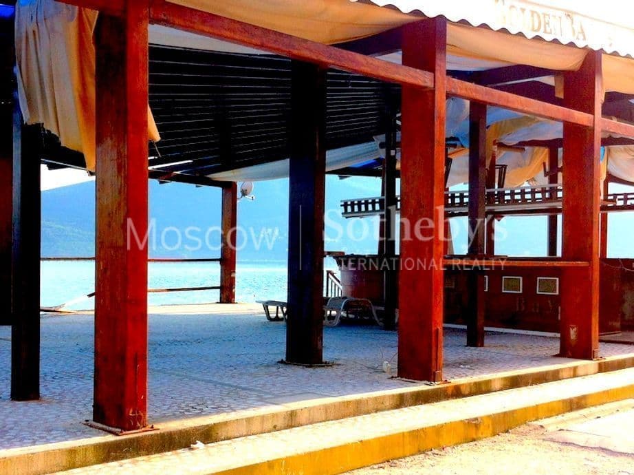 Квартира в Херцег-Нови, Черногория, 658 м2