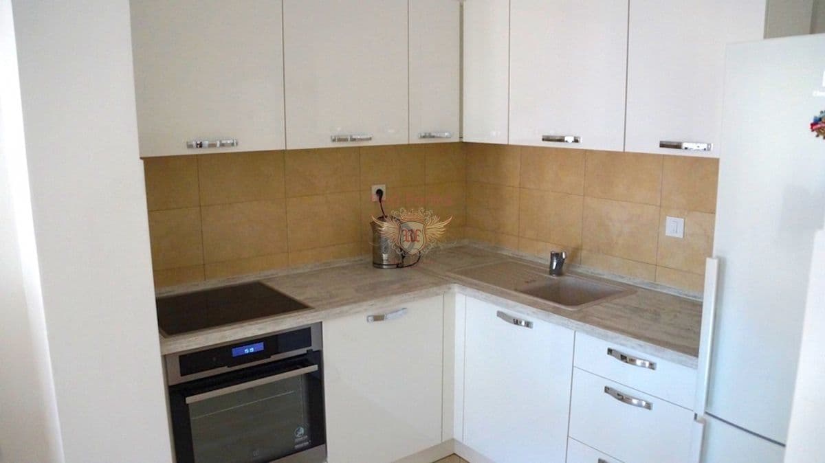 Квартира в Будве, Черногория, 45 м2, фото 2