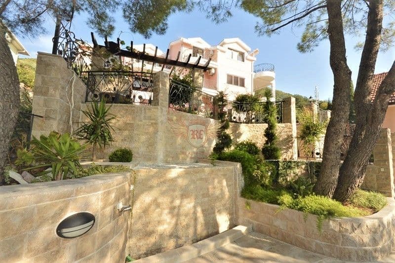 Квартира в Херцег-Нови, Черногория, 87 м2
