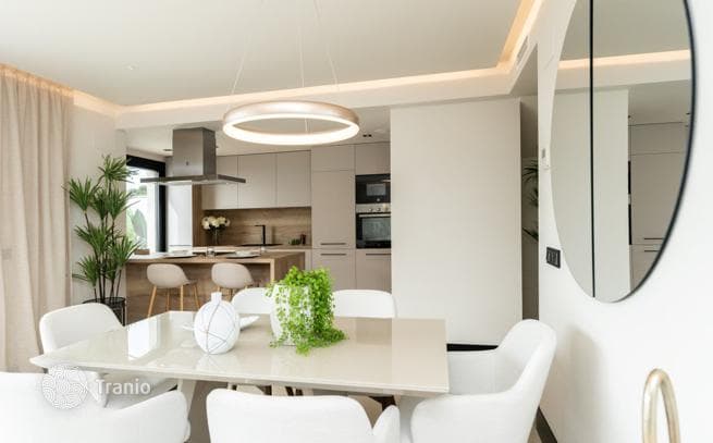 5-комнатные апартаменты в новостройке 122 м² в Нуэва Андалусии, Испания