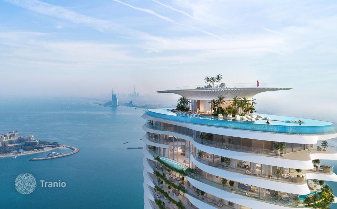Высокий жилой комплекс с искусственными озёрами и песчаным пляжем, The Palm Jumeirah, Дубай, ОАЭ, фото 2