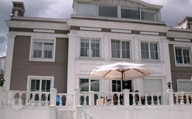 8-комнатная вилла 1360 м² в Сарыере, Турция