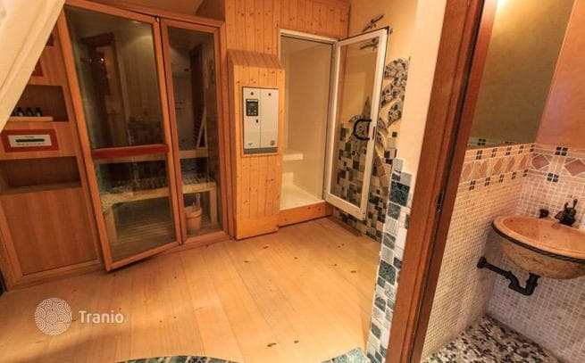7-комнатный дом в городе 1200 м² в городе Будва, Черногория