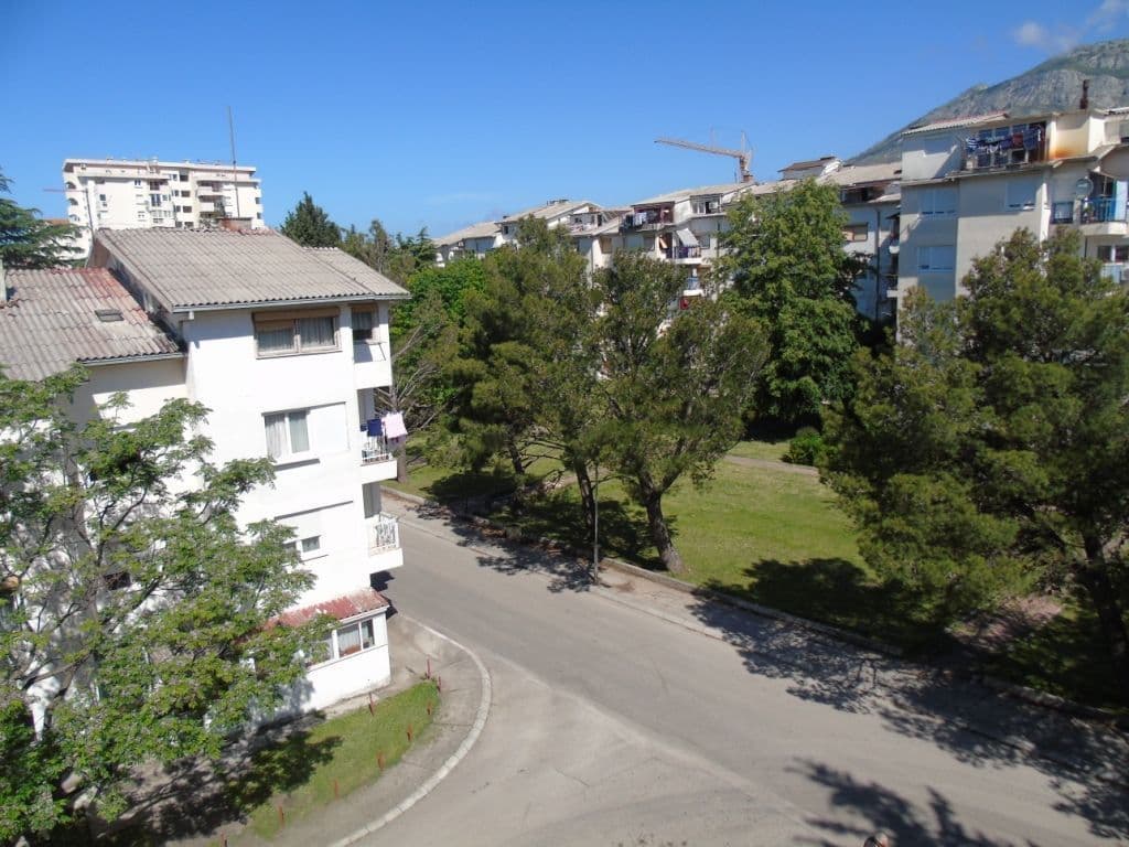 Квартира в Баре, Черногория, 104 м2