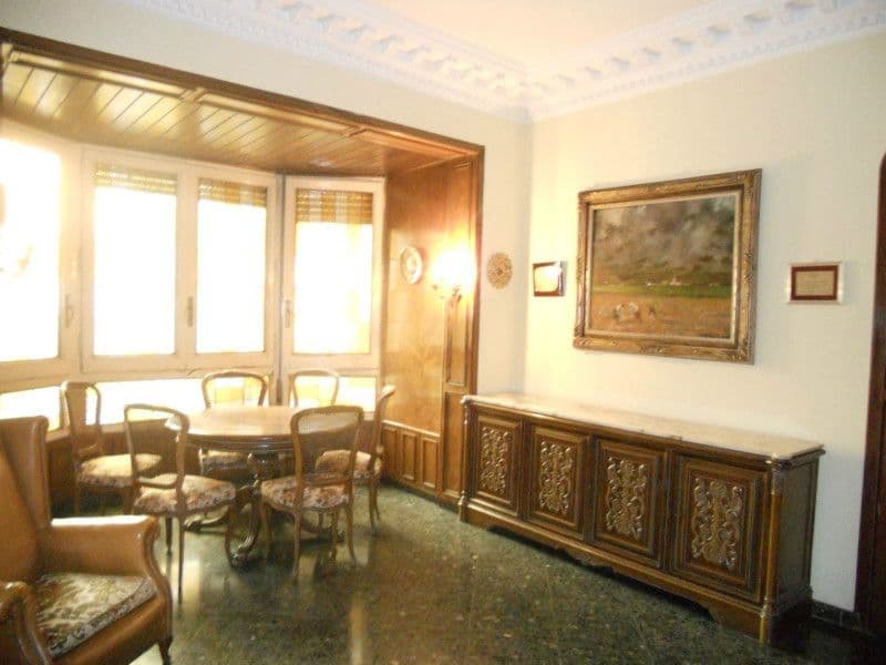 Квартира в Барселоне, Испания, 155 м2