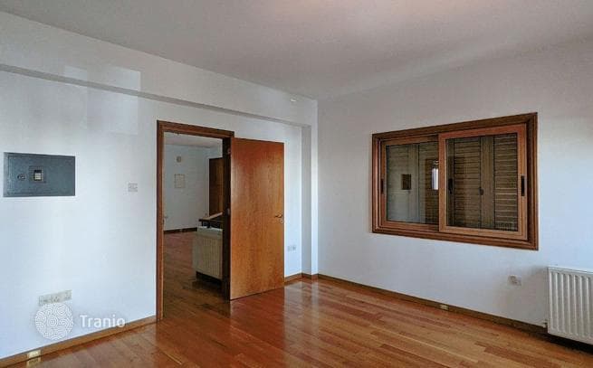 6-комнатная вилла 344 м² в Агландзии, Кипр