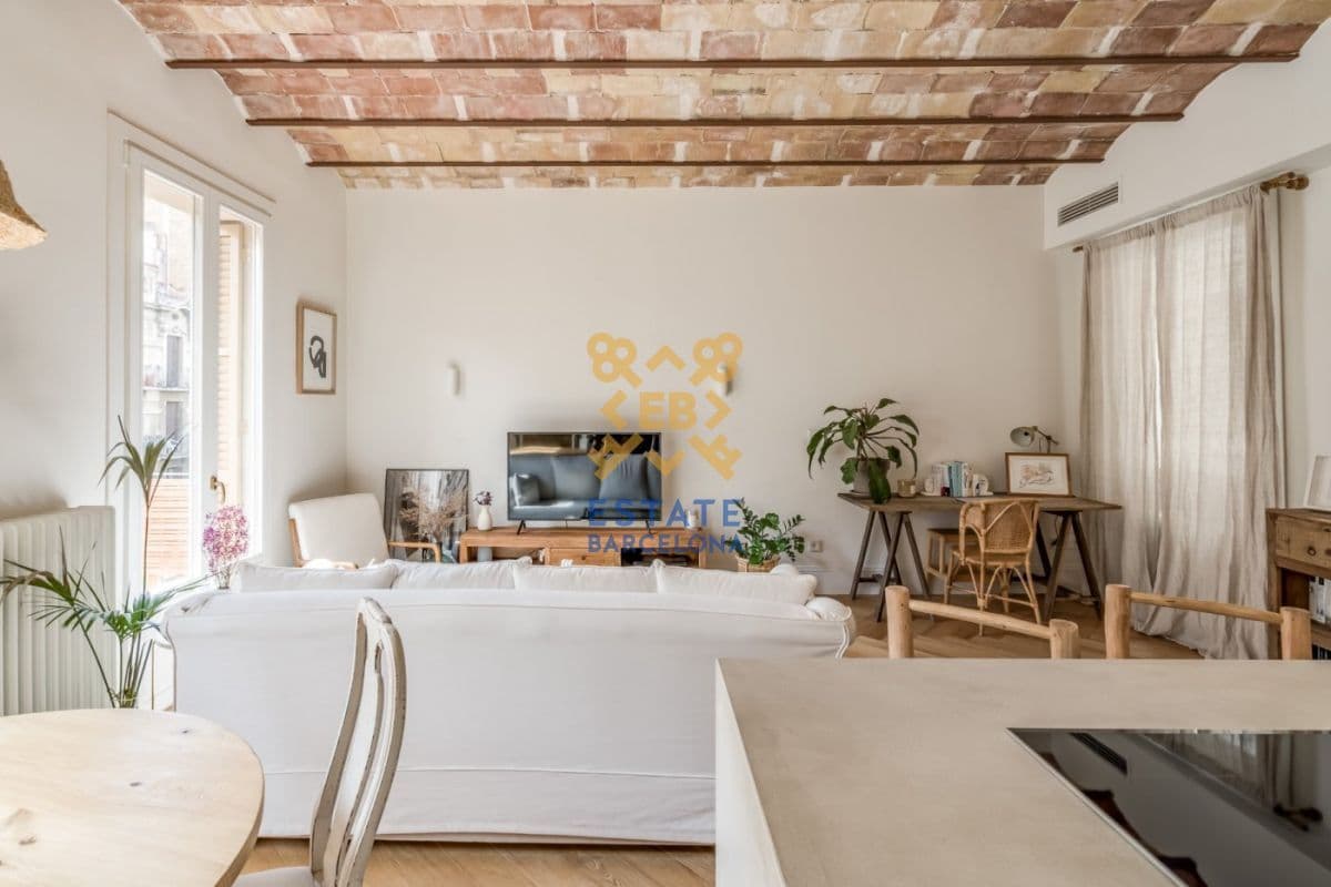Квартира в Барселоне, Испания, 80 м2