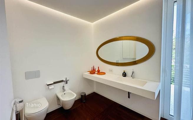 5-комнатная вилла 450 м² в Форте-дей-Марми, Италия