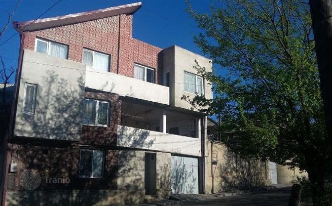 7-комнатный дом в городе 300 м² в Сабуртало, Грузия