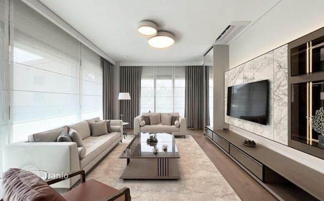 3-комнатная квартира 172 м² в Кягытхане, Турция