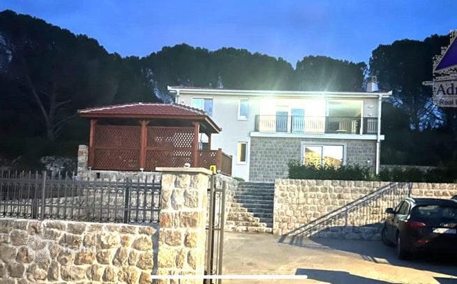 3-комнатная вилла 250 м² в городе Котор, Черногория, фото 4