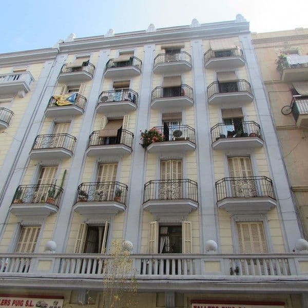 Квартира в Барселоне, Испания, 74 м2