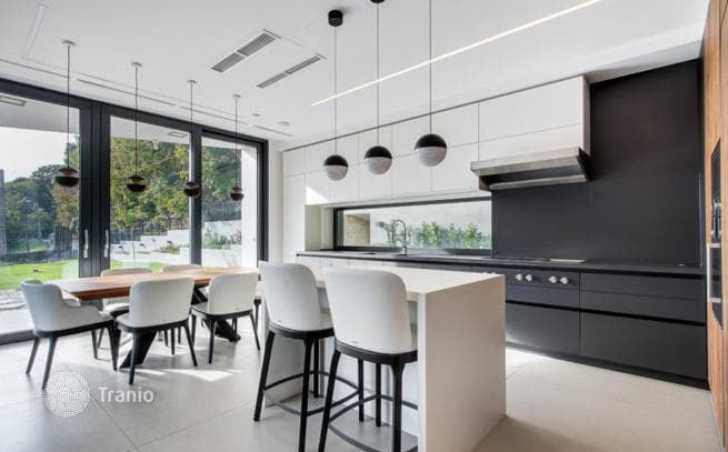 6-комнатный дом в городе 440 м² в Районе II, Венгрия