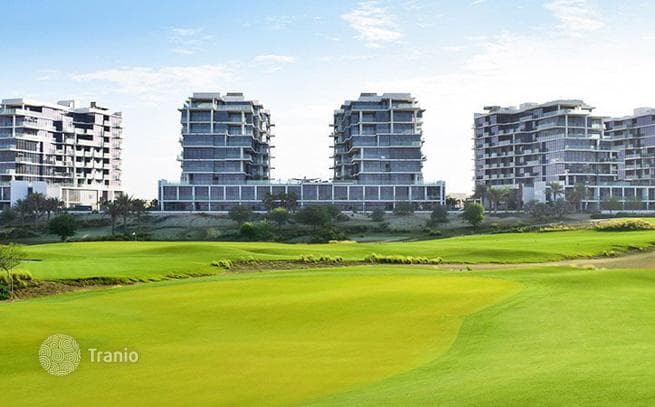 Жилой комплекс Golf Town с полем для гольфа, теннисными кортами и бассейном, DAMAC Hills, Дубай, ОАЭ