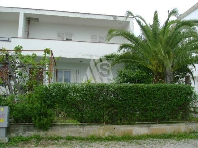 Квартира в Баре, Черногория, 65 м2