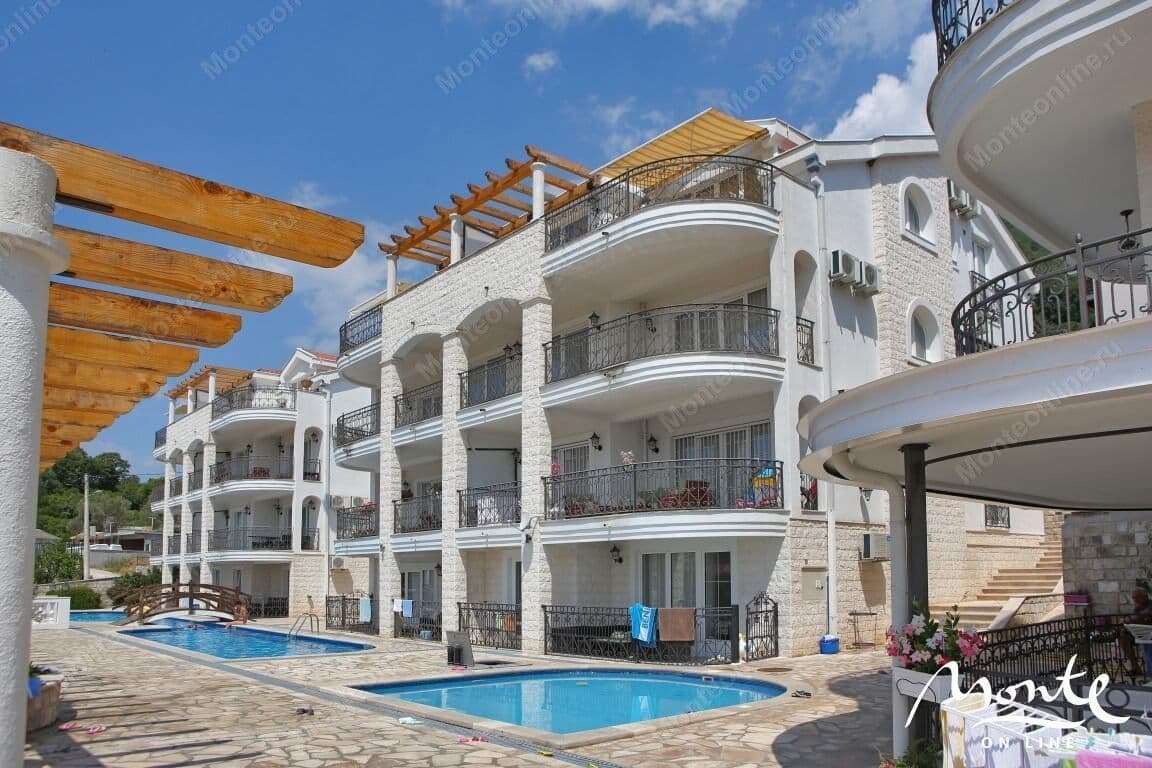 Квартира в Херцег-Нови, Черногория, 109 м2