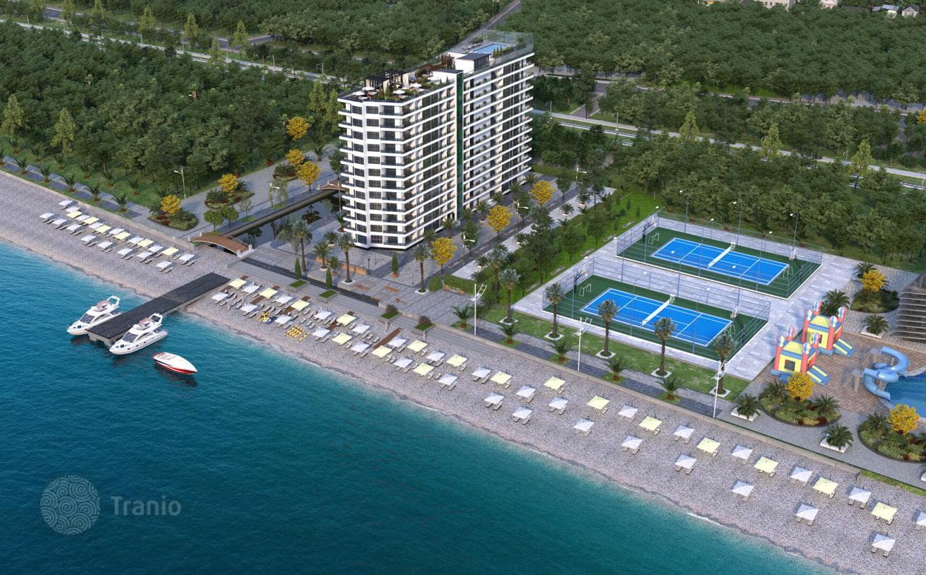 Продается просторная квартира с 2 спальнями, общая площадь 76, 8 м², 3/12 этаж в Чакви.