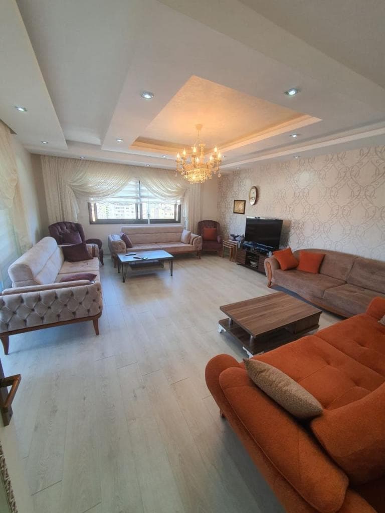 Квартира в Мерсине, Турция, 220 м2