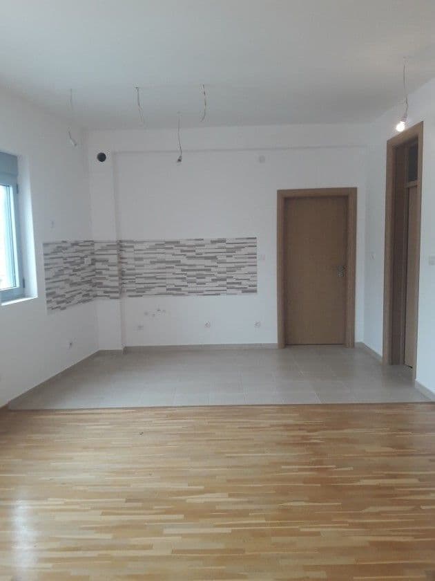 Квартира в Улцине, Черногория, 52 000 м², фото 5