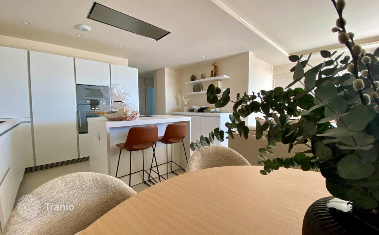 3-комнатная квартира 230 м² в Эстепоне, Испания
