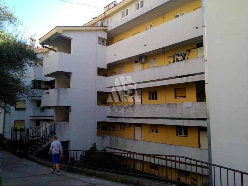 Квартира в Херцег-Нови, Черногория, 67 м2