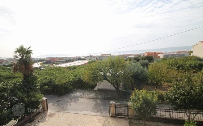 8-комнатный дом в городе 416 м² в Каштел-Старий, Хорватия, фото 2