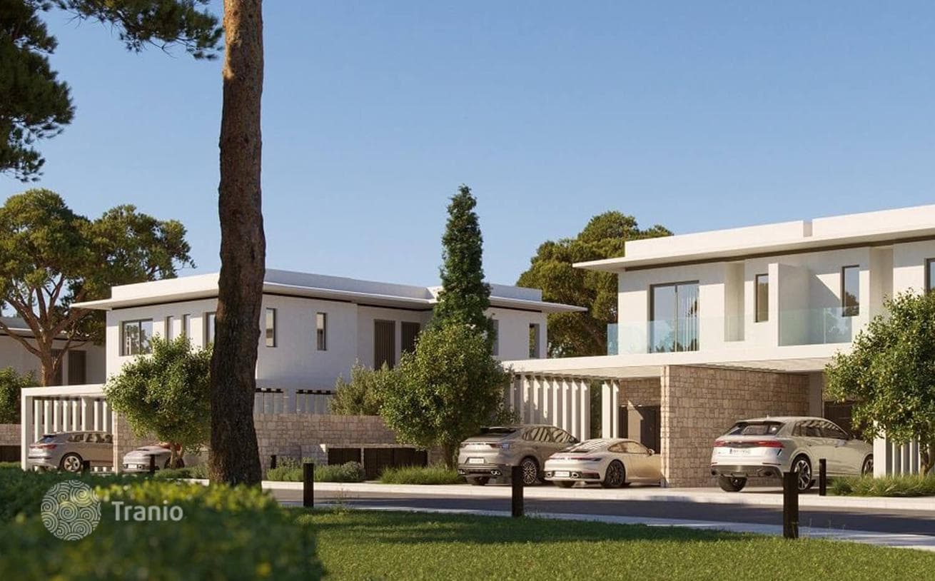 Продажа двуспального гольф таунхауса в Limassol Greens