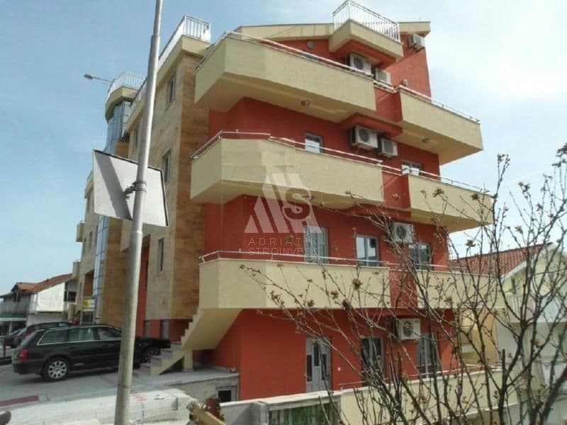 Квартира в Херцег-Нови, Черногория, 71 м2