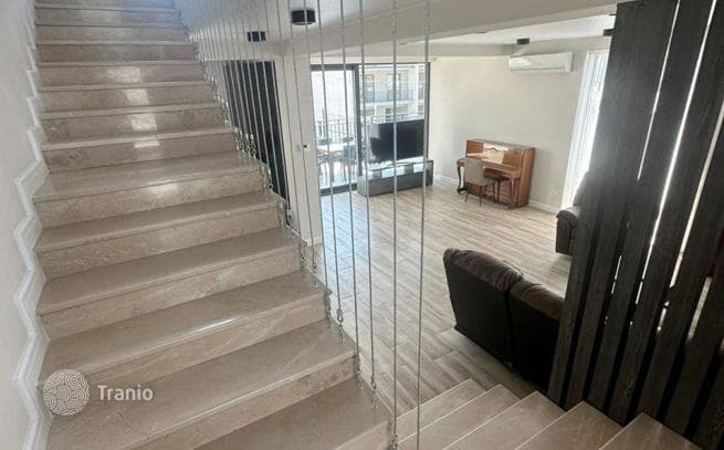 6-комнатный дом в городе 260 м² в Тбилиси (город), Грузия