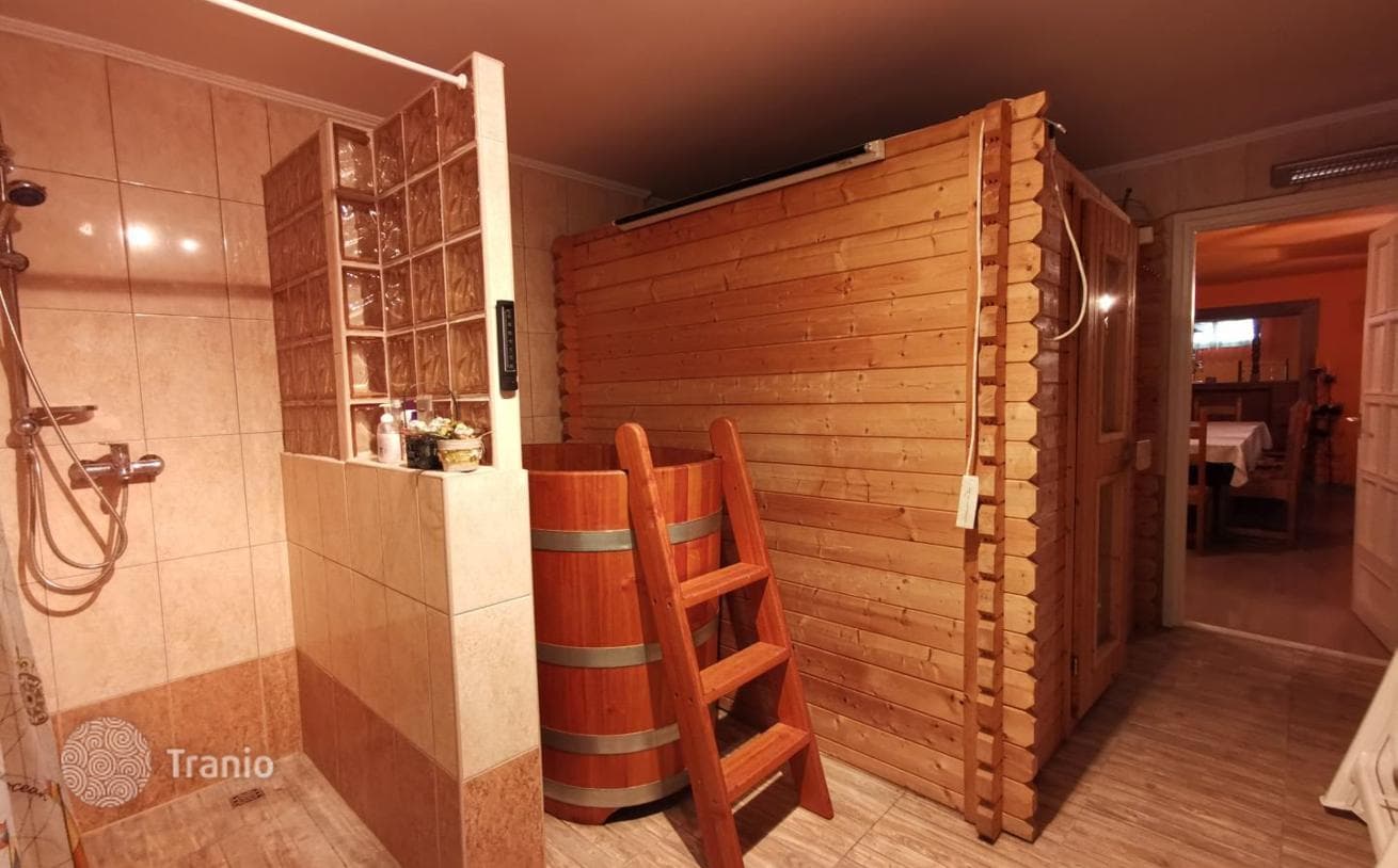 7-комнатный дом в городе 350 м² в Дебрецене, Венгрия
